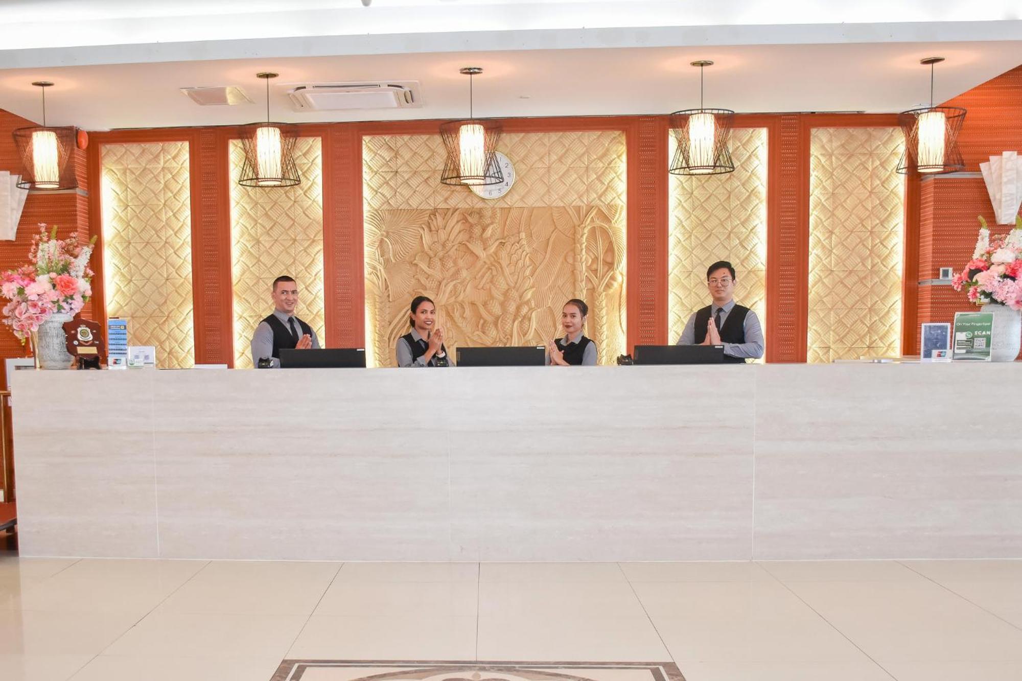 Timor Plaza Hotel & Apartments Dili Extérieur photo